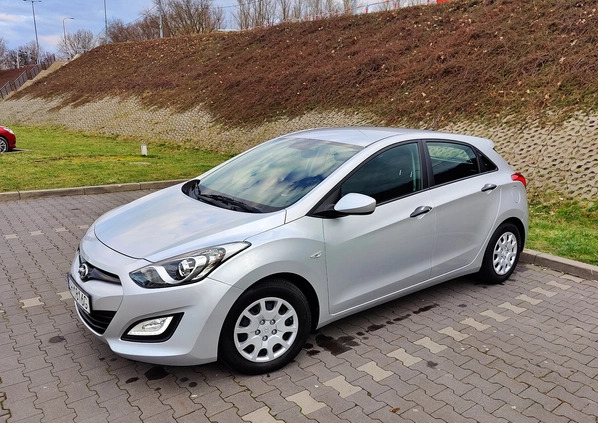 Hyundai I30 cena 37900 przebieg: 113756, rok produkcji 2015 z Węgorzyno małe 742